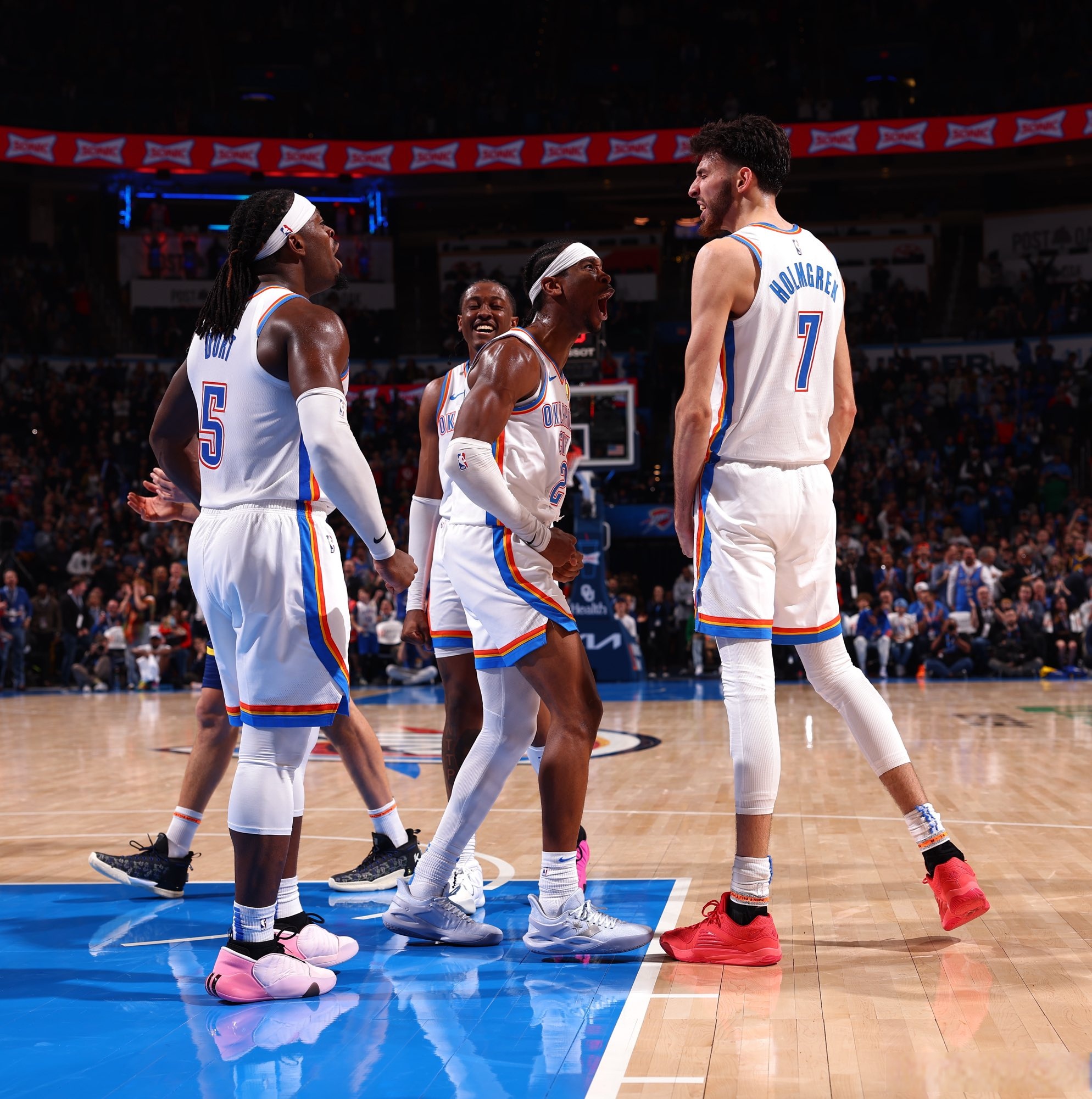 窗口期NBA总决赛焦点战，俄克拉荷马雷霆内部沟通，底气十足，年轻球员得到机会的简单介绍-开云体育